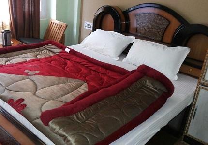 Hotel Mansarovar Banjār Zewnętrze zdjęcie