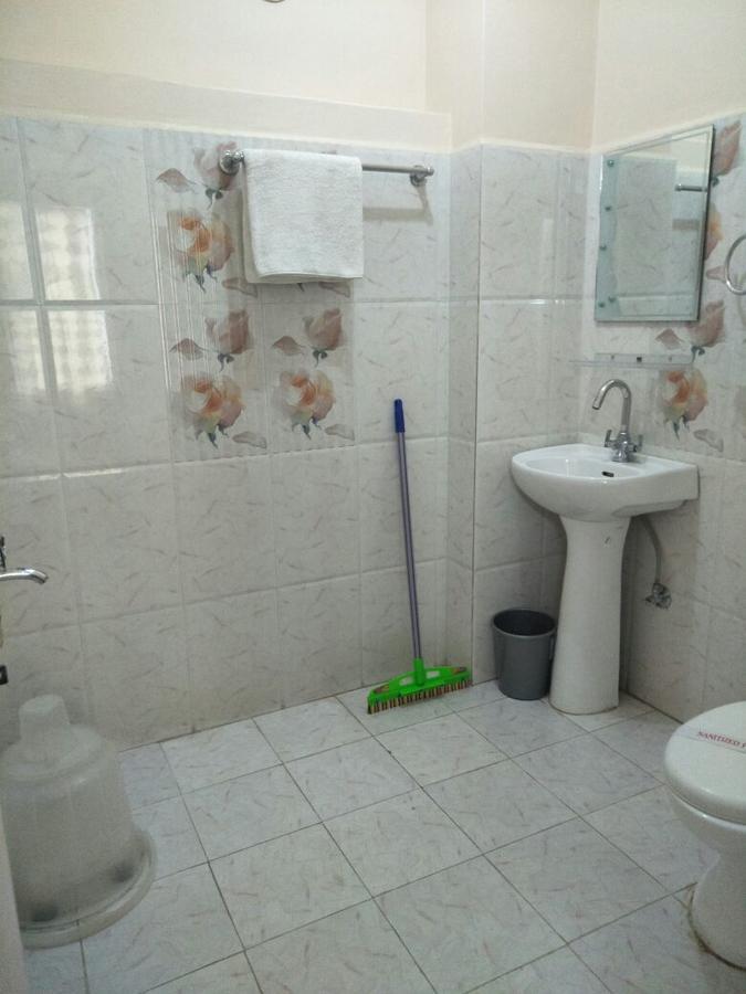 Hotel Mansarovar Banjār Zewnętrze zdjęcie